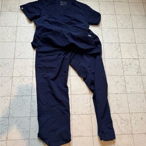 Figs Relaxed Fit Navy Blue Scrub Set